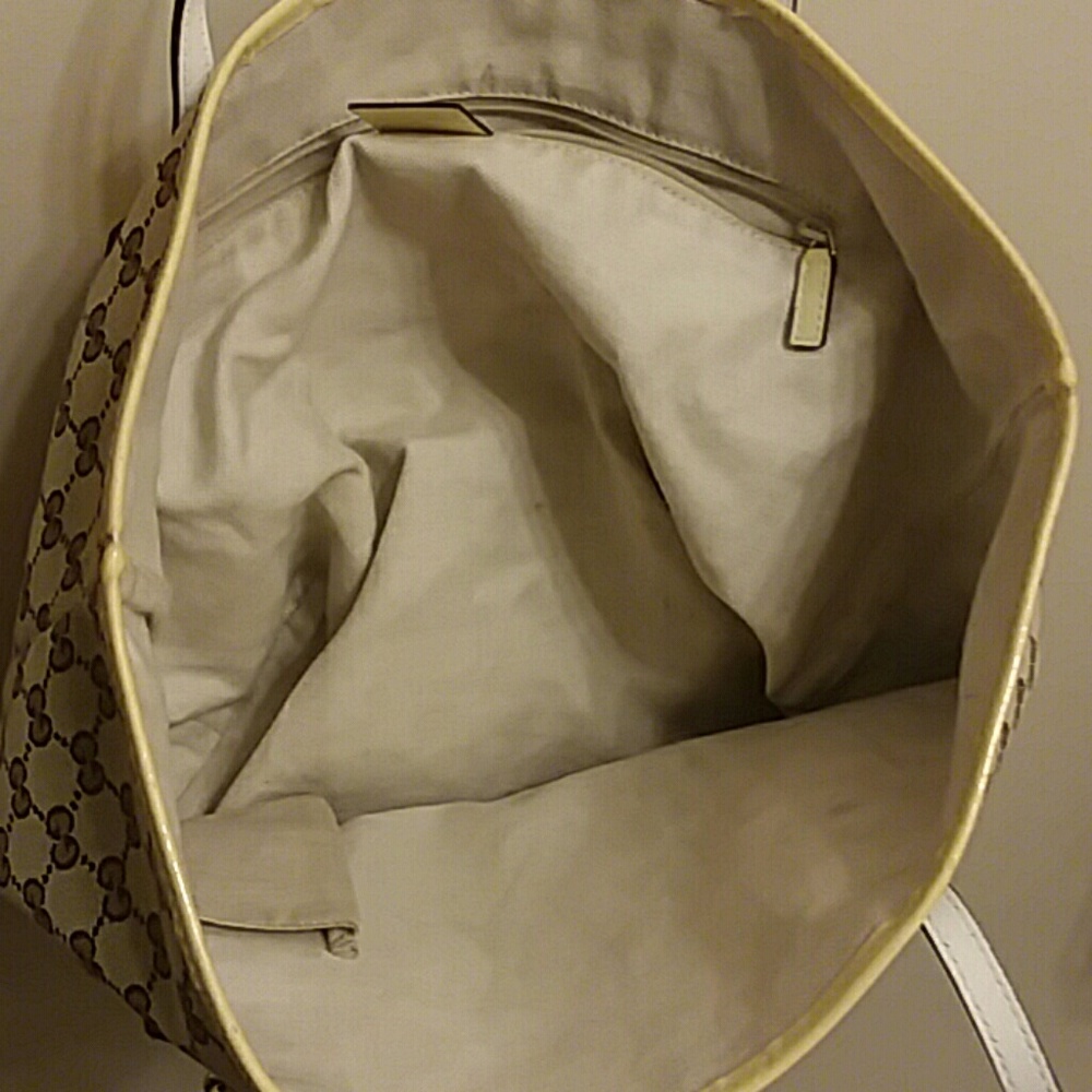 Purse - Picture 3 of 3
